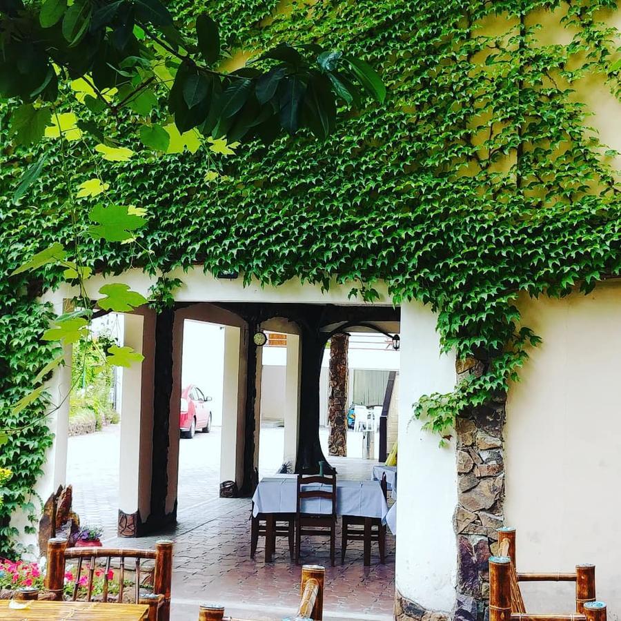 Green Hotel Kwariati Exterior foto